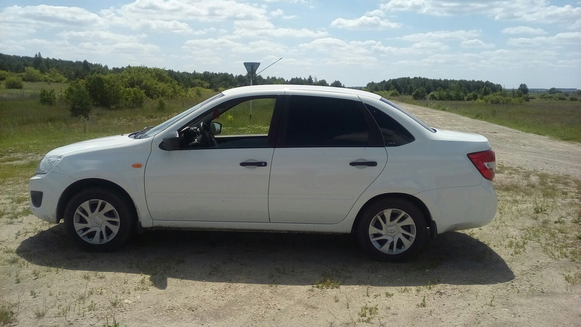 Тонировка — Lada Гранта, 1,6 л, 2016 года | просто так | DRIVE2