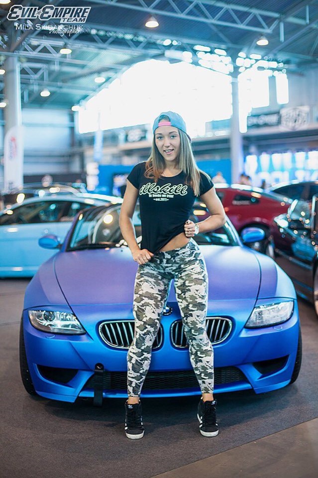 Royal auto show 2016 РґРµРІСѓС€РєРё