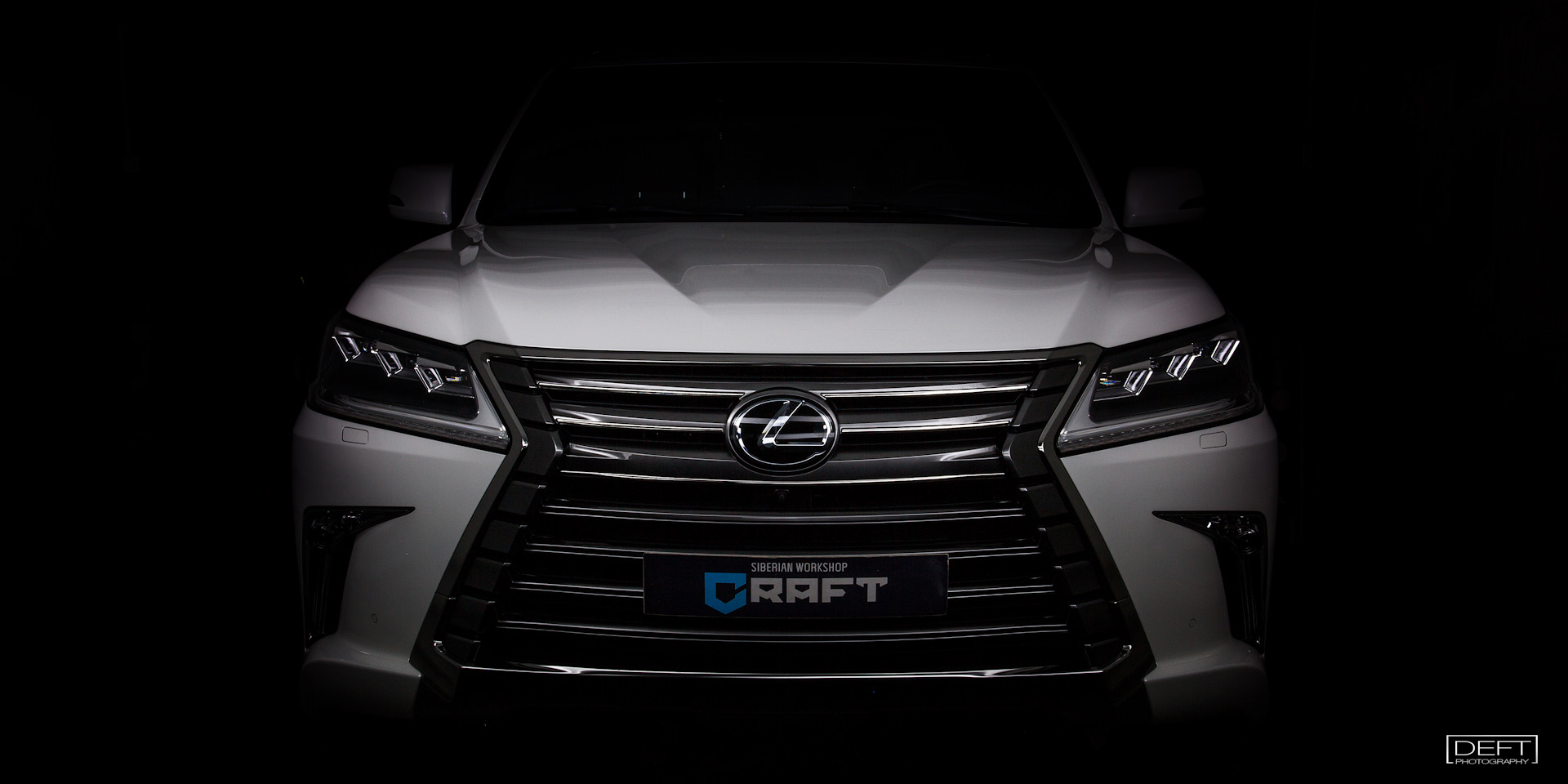 570 driver. Лексус 570 детейлинг. Lexus 570 201. Lexus LX 570 сохраненки. Капот Lexus lx570 urj200 2007 ОЕМ.