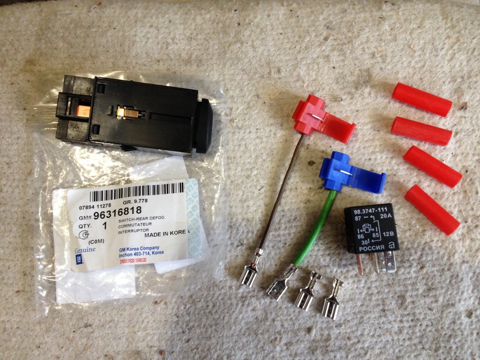 Photo from the logbook Daewoo Matiz (M100/M150). Found on photo: 96316818, 983747111