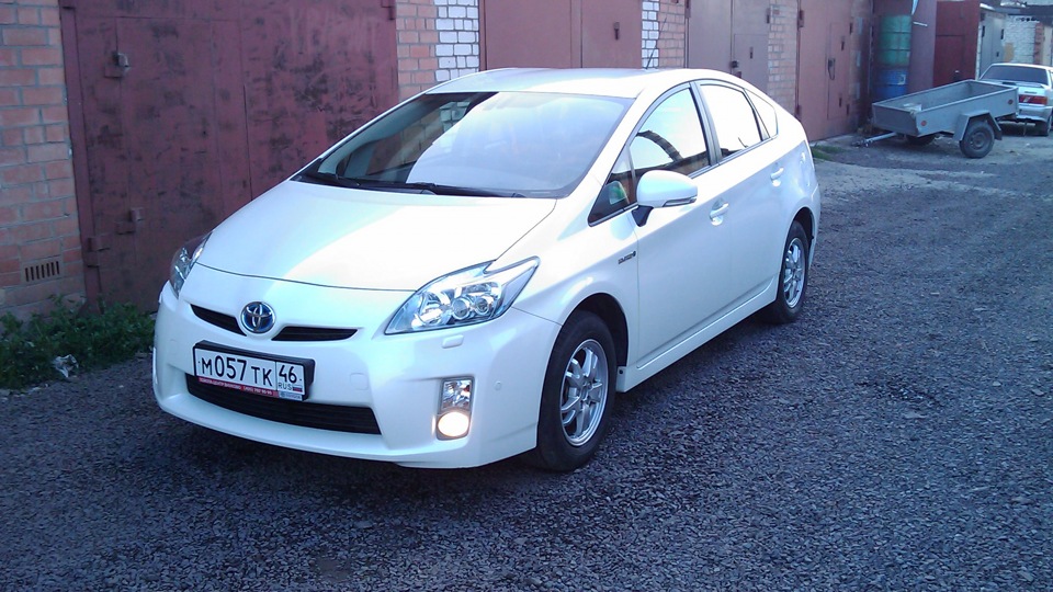 toyota prius 2010 комплектация toyota prius 2010 комплектация