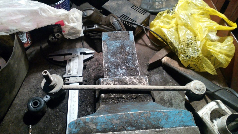 Не о чем/ Стойки стабилизатора — Volkswagen Polo Sedan, 1,6 л, 2013 ...