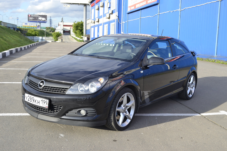 Opel Astra h GTC 2007 колеса