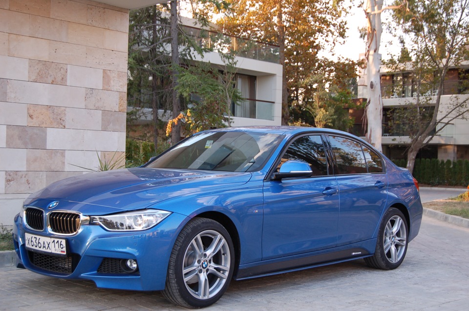 F 30.2. BMW 3 Series синяя