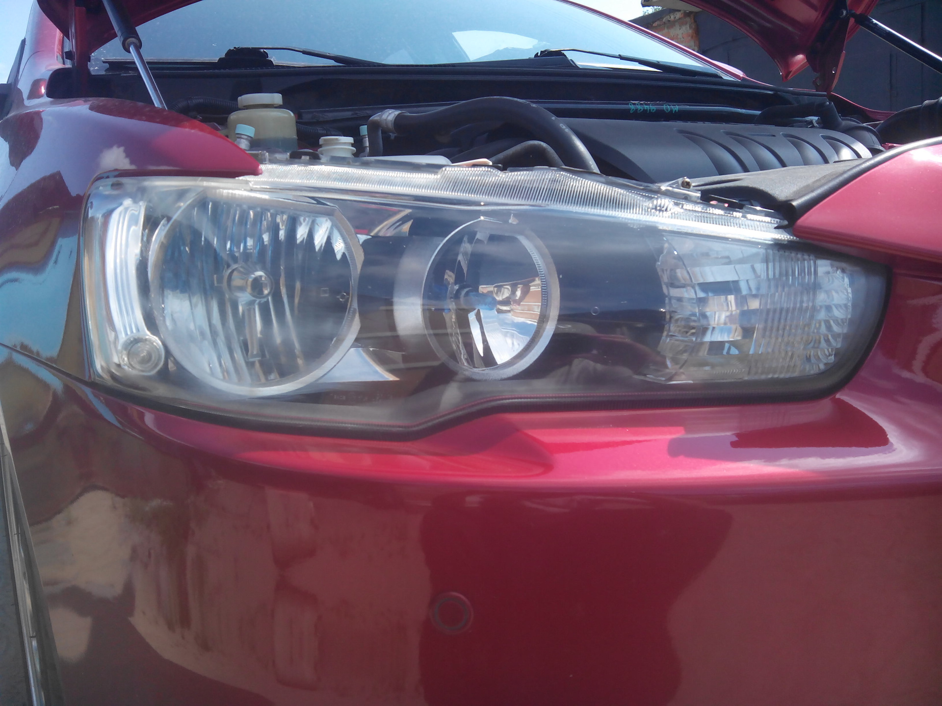 Лак для восстановления прозрачности фар — Mitsubishi Lancer X, 2 л ...