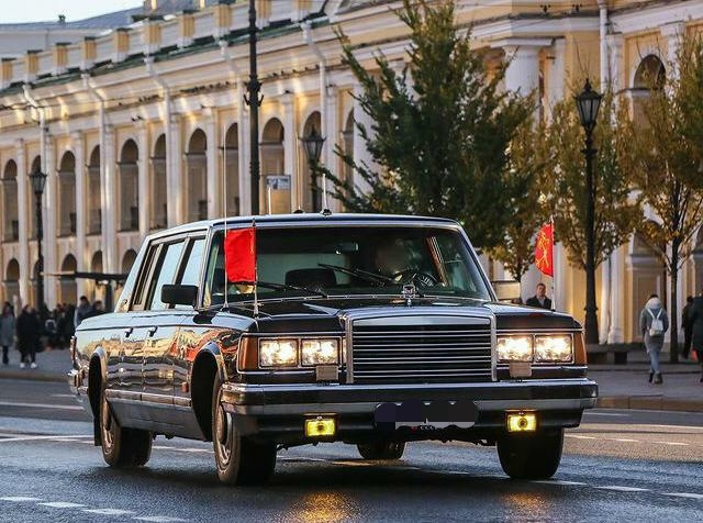 ЗиЛ — музыкальная звезда) — ЗИЛ 4104, 7,7 л, 1988 года | видео | DRIVE2