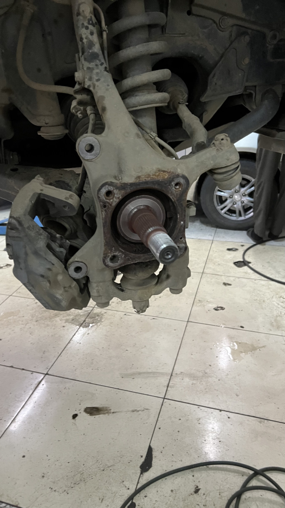 Ступичный подшипник FR — Toyota Land Cruiser 200, 4,5 л, 2011 года ...