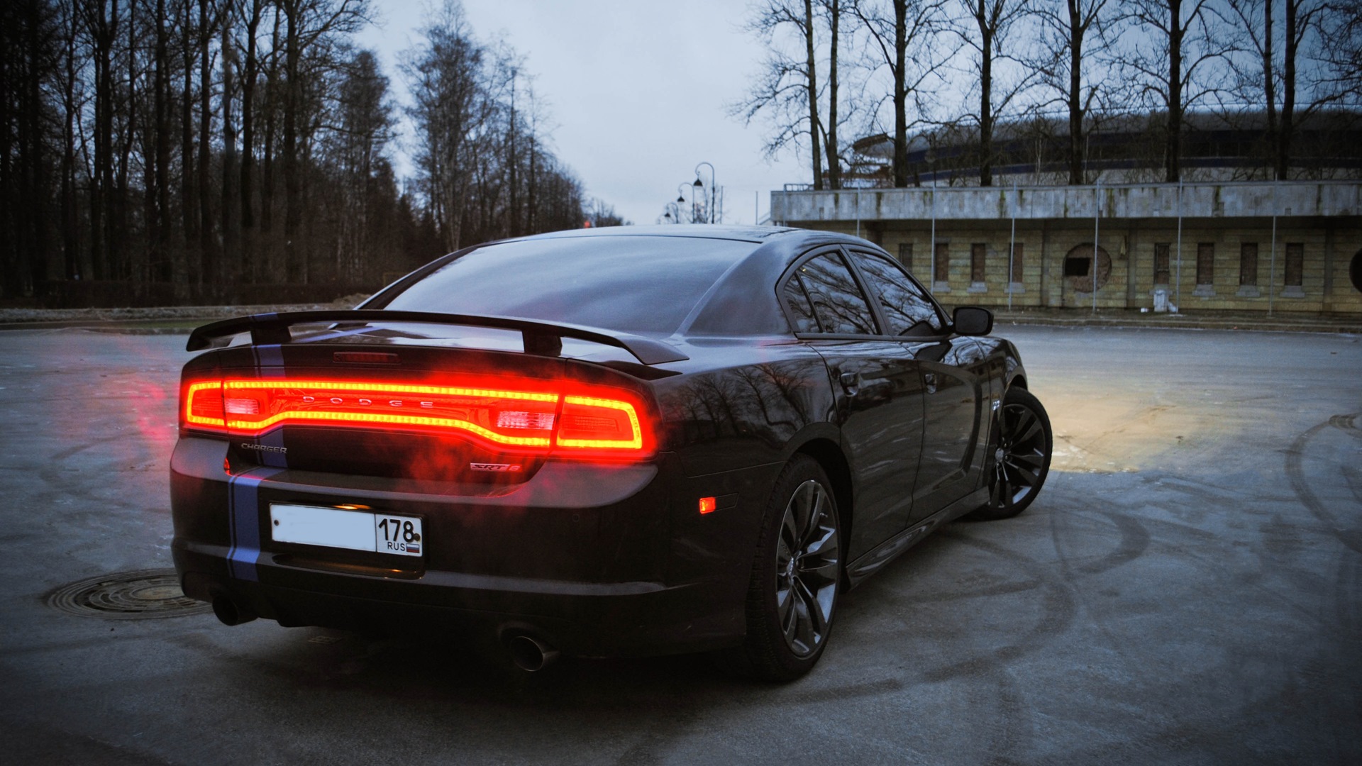 Dodge Challenger 2015 Hellcat задние фары