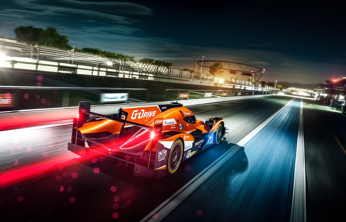 Race cars driving. G Drive Racing. Болид Леман GDRIVE. Гоночная машина на скорости. Стритрейсинг.