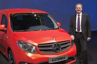 renault kangoo история модели. 48c1576s 960. renault kangoo история модели фото. renault kangoo история модели-48c1576s 960. картинка renault kangoo история модели. картинка 48c1576s 960. Renault Kangoo — французский автомобиль многоцелевого назначения, выпускаемый Renault. Существуют двухдверные грузовые и четырёхдверные пассажирские модификации. Производится с 1997 года по настоящее время на заводах концерна во Франции, Аргентине и Турции.Первое поколение! renault kangoo история модели. 48c1576s 960. renault kangoo история модели фото. renault kangoo история модели-48c1576s 960. картинка renault kangoo история модели. картинка 48c1576s 960. Renault Kangoo — французский автомобиль многоцелевого назначения, выпускаемый Renault. Существуют двухдверные грузовые и четырёхдверные пассажирские модификации. Производится с 1997 года по настоящее время на заводах концерна во Франции, Аргентине и Турции.Первое поколение!