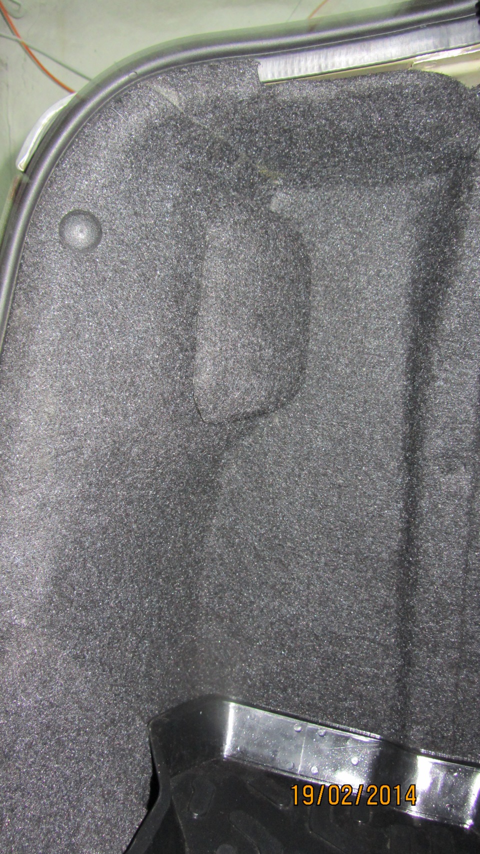 Оклейка багажника карпетом полностью готова — Daewoo Lanos, 1,6 л, 2007 ...