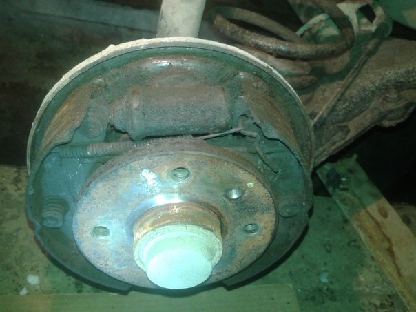 Задние колодки — Daewoo Nexia (N150), 1,5 л, 2011 года | поломка | DRIVE2
