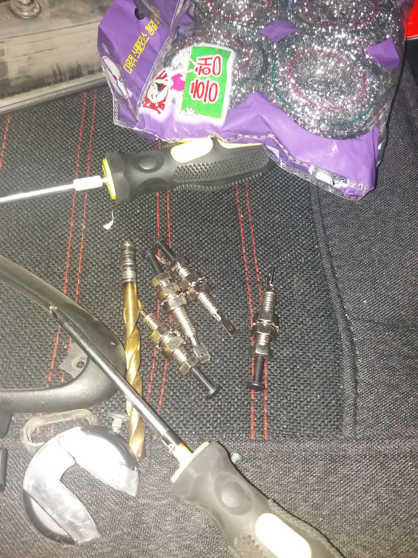 Концевики дверей — Chevrolet Niva, 1,7 л, 2006 года | тюнинг | DRIVE2