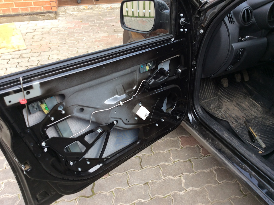 Музыка, прощай вой коробки. — Lada Гранта, 1,6 л, 2014 года | автозвук ...