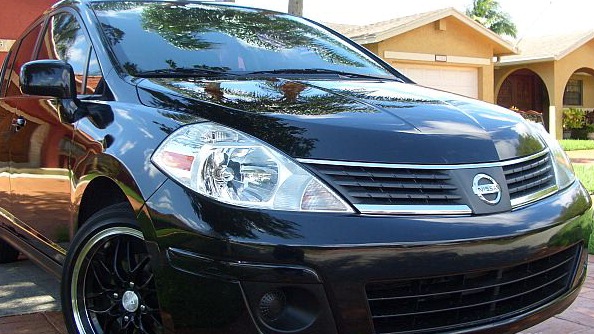 Ниссан тиида, versa. Йогурт черничный питьевой. Верса отзывы. Versa йогурт. Nissan versa note.