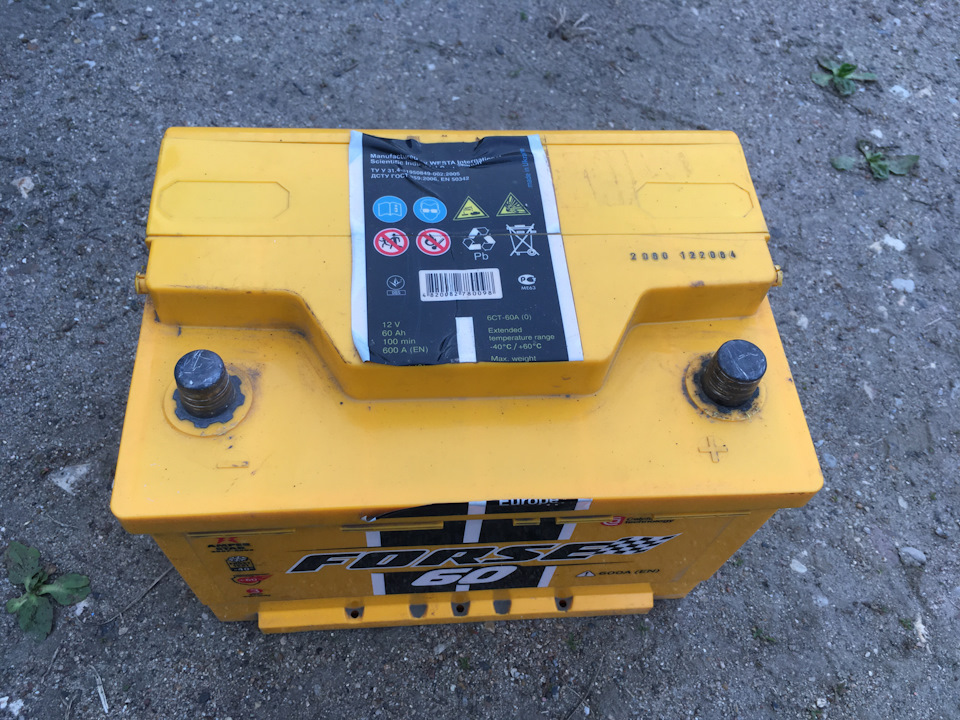 Новый Аккум — Ford Focus II Hatchback, 2 л, 2006 года | своими руками ...