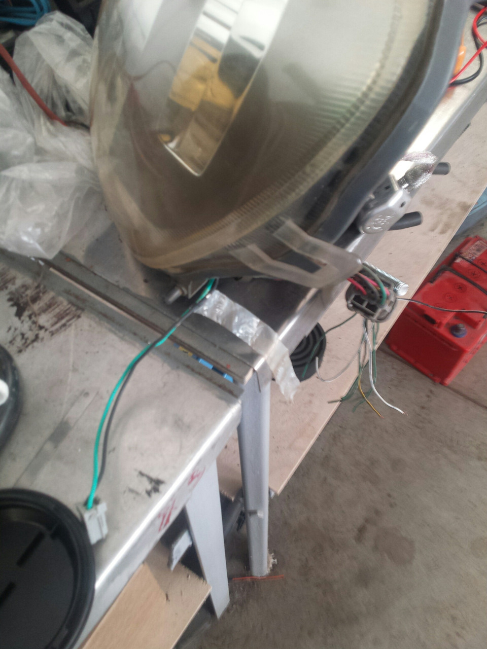 Разобрался зачем нужен диод на входе в реле и шторку — Toyota Yaris (p1 ...