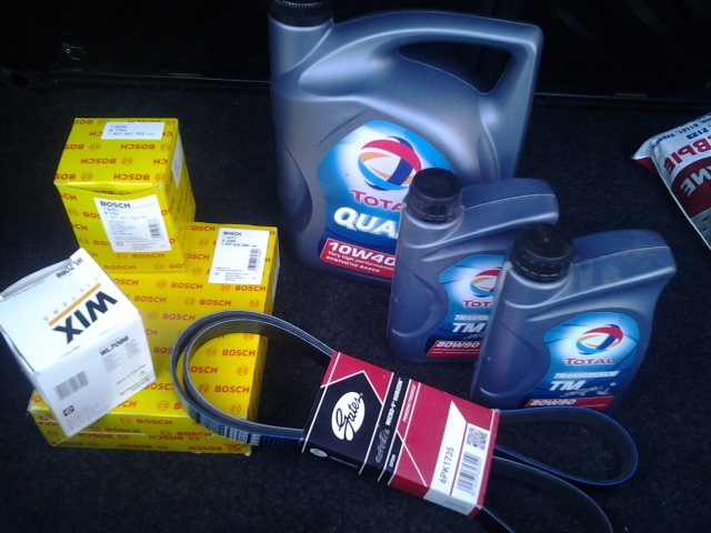 Заміна масла в КПП та двигуні, + ролік та пасок. — Peugeot 206, 1,9 л ...