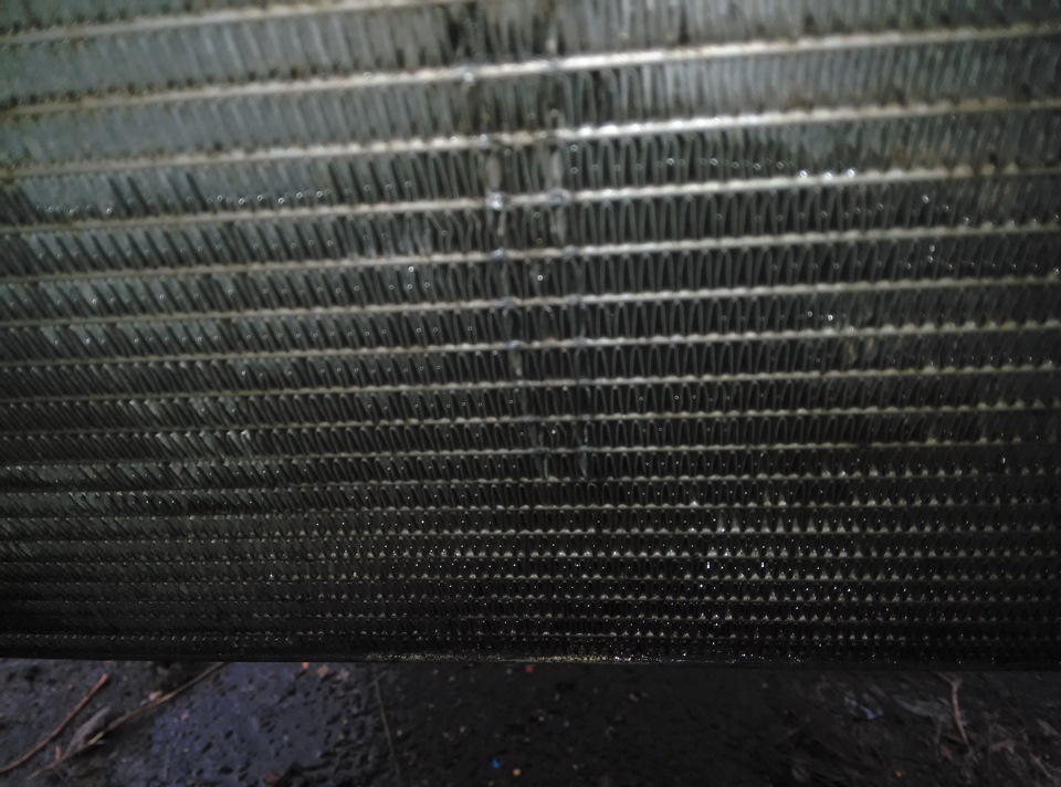 Потек радиатор охлаждения двигателя — Volkswagen Passat Variant (B6), 2 ...