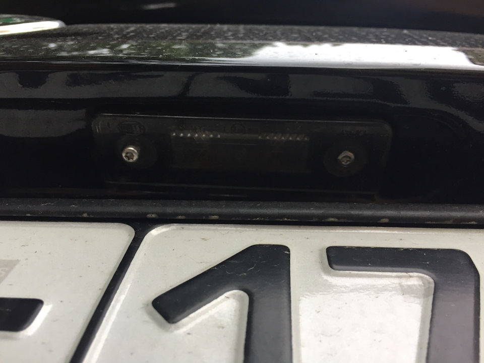 Замена подсветки номерного знака — Skoda Octavia A5 Mk2, 1,4 л, 2011 ...
