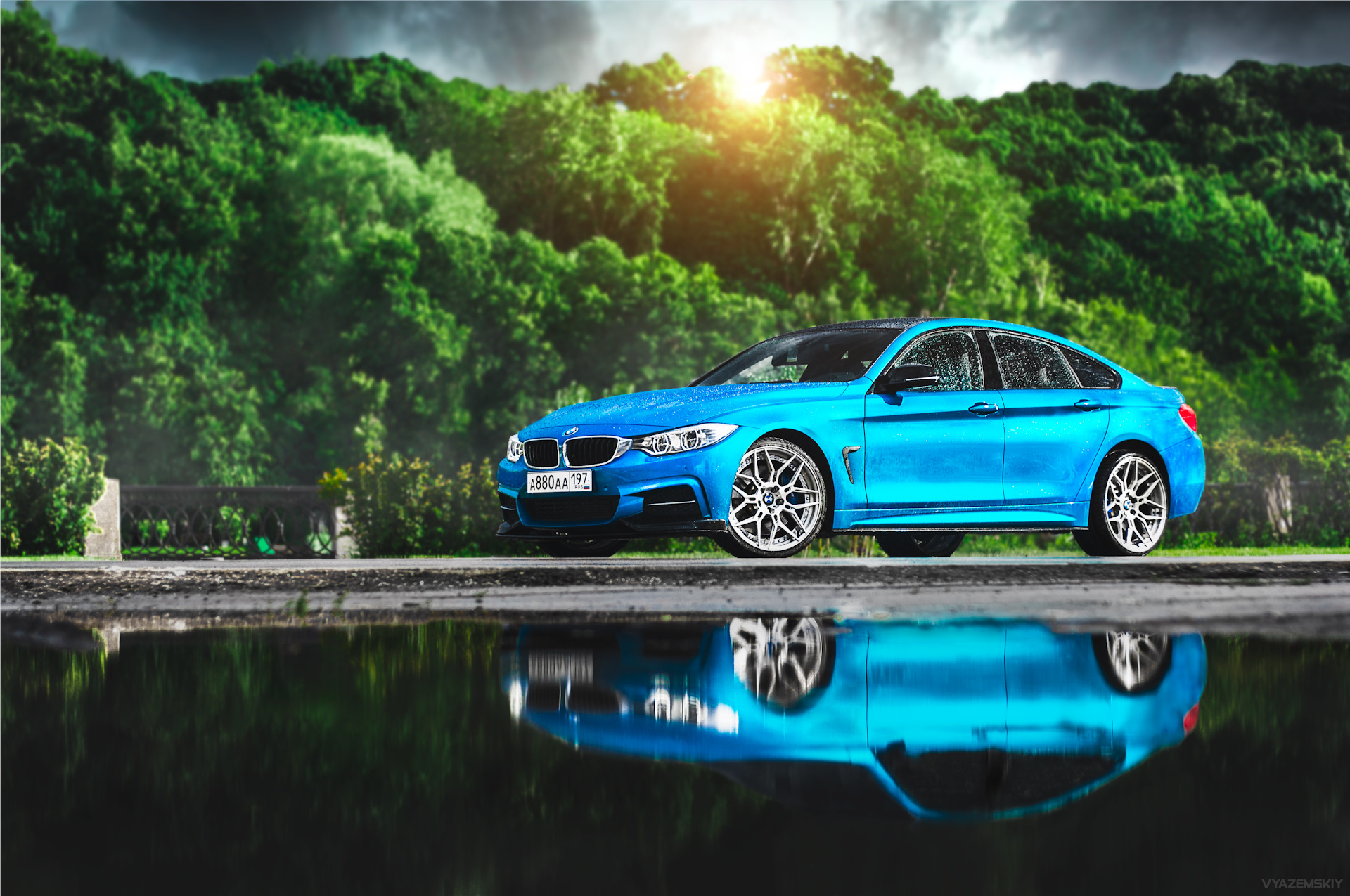 BMW 4 Gran Coupe бирюзовый