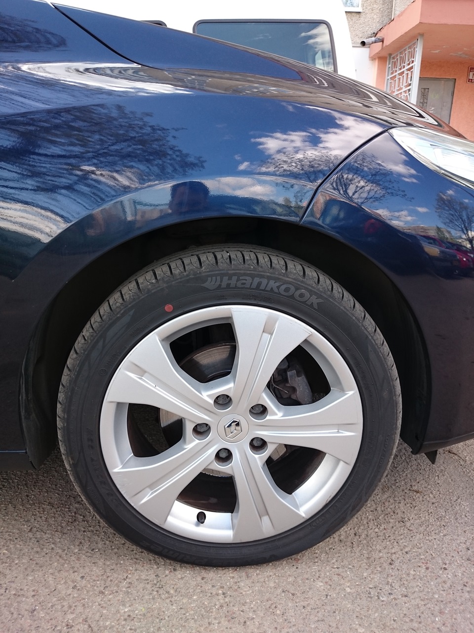 Новые летние шины — Renault Megane III, 1,5 л, 2009 года | шины | DRIVE2