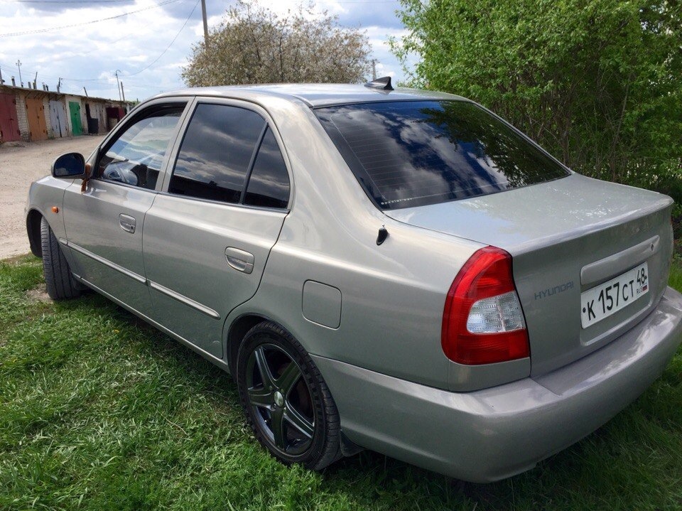 Купить акцент в краснодарском. Hyundai Accent 2007. Hyundai Accent 2007 с плавником. Hyundai Accent 202. Hyundai Accent 207.