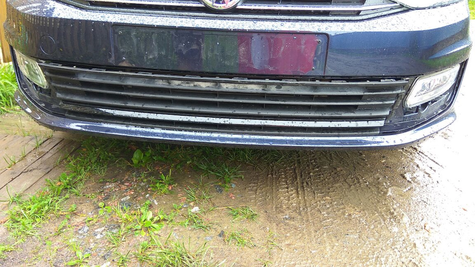 Простая установка защитной сетки в решетку радиатора (оформляется ...