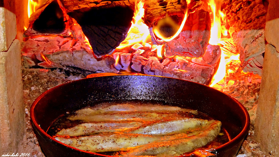 Милено в печи фото. Жарения печь. Жареная девушка в печи. Печка жарит. Девушки зажаренные в печи.