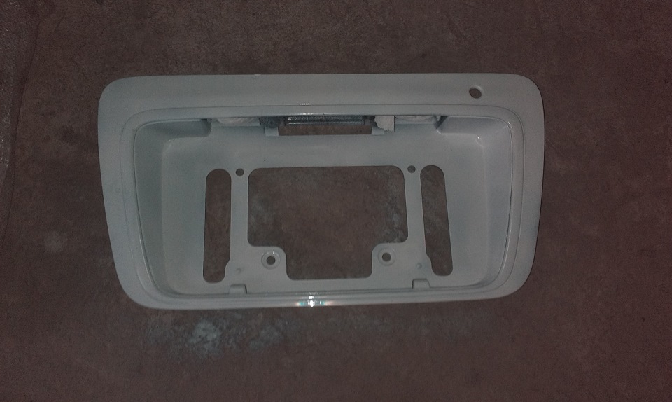 заклинил замок багажника — Nissan Expert (W11), 1,8 л, 2002 года ...