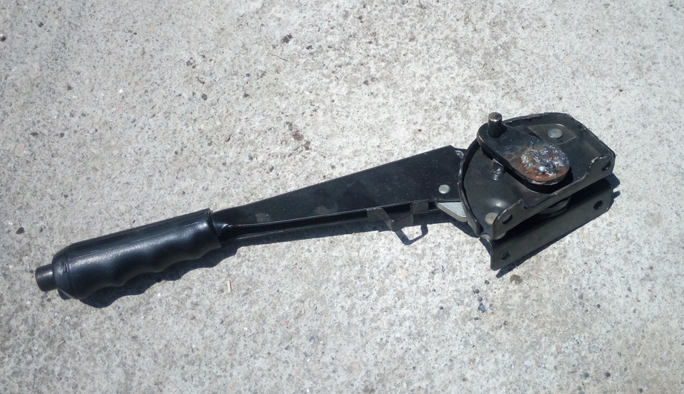 короткоходная кулиса и перенос ручника — Lada 2106, 1,7 л, 1992 года ...