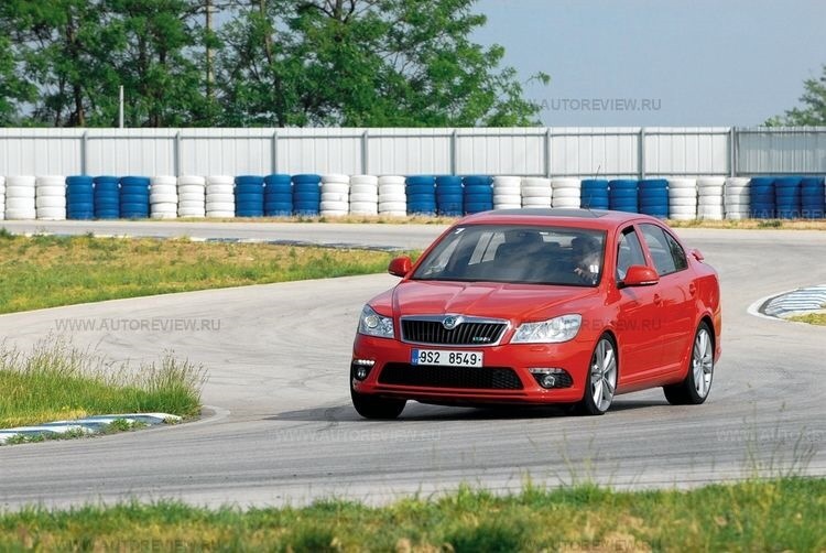 Skoda octavia покупать или нет восемь рецензий журналистов авторевю