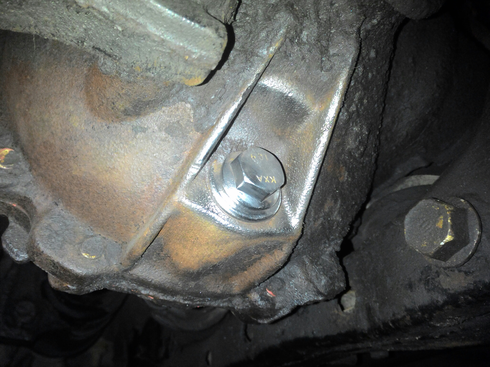 Пробка в передний мост. Пробка в передний мост. Пробка в передний мост. Сливная пробка моста уаз 469. Сливная пробка кпп уаз 469.