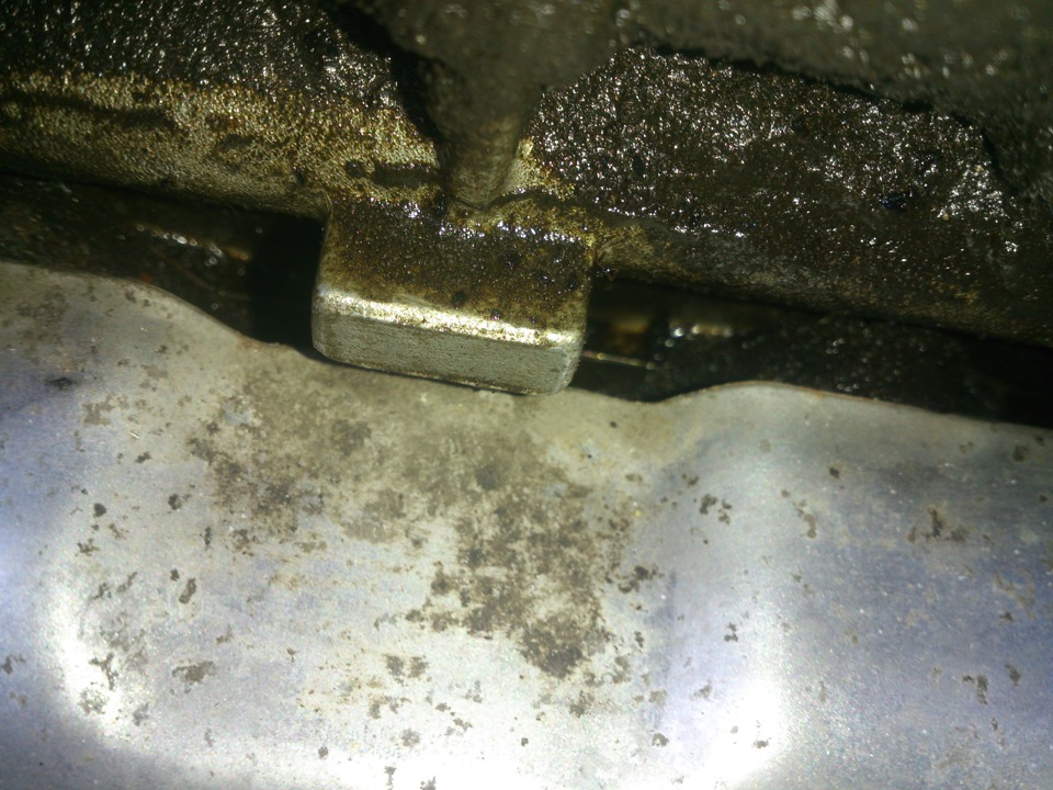 дэу нексия заливает свечи. свечи мокрые причина. 4. мокрая свеча. дэу нексия заливает свечи.