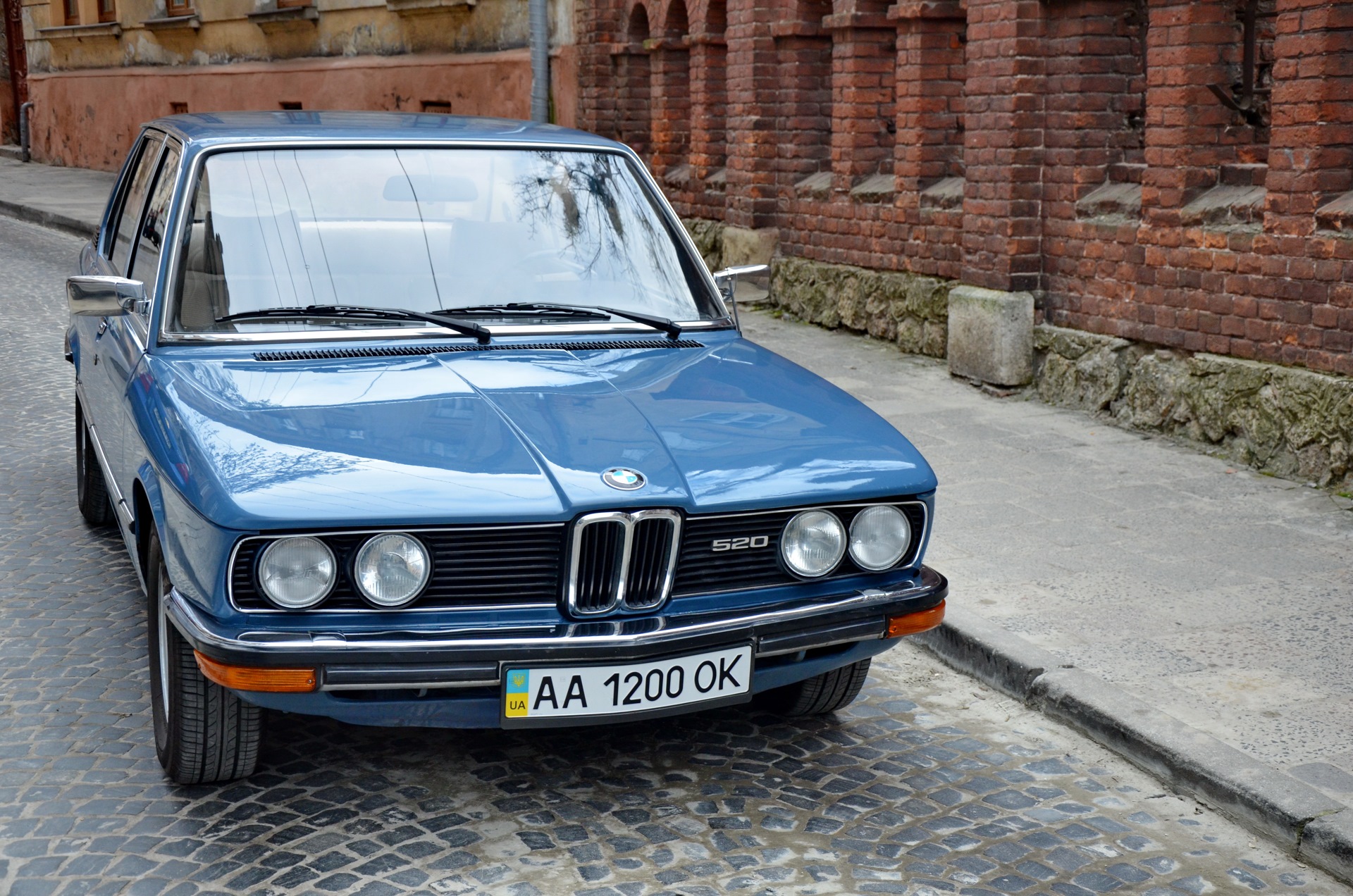 Bmw e12. БМВ 520 е12. BMW 5 Series (e12). BMW 5 1978. БМВ 520 1978.