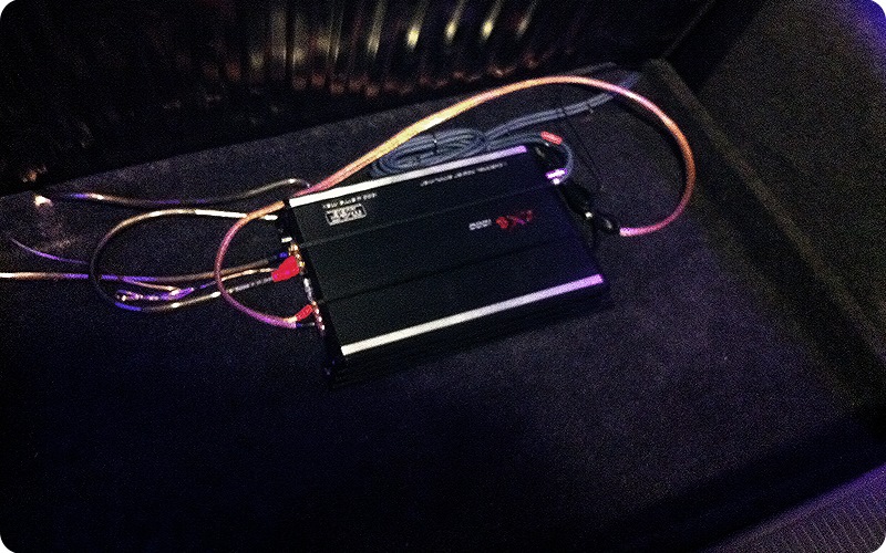 Установка моно усилителя — Mac Audio ZXS 1000 — FIAT Grande Punto