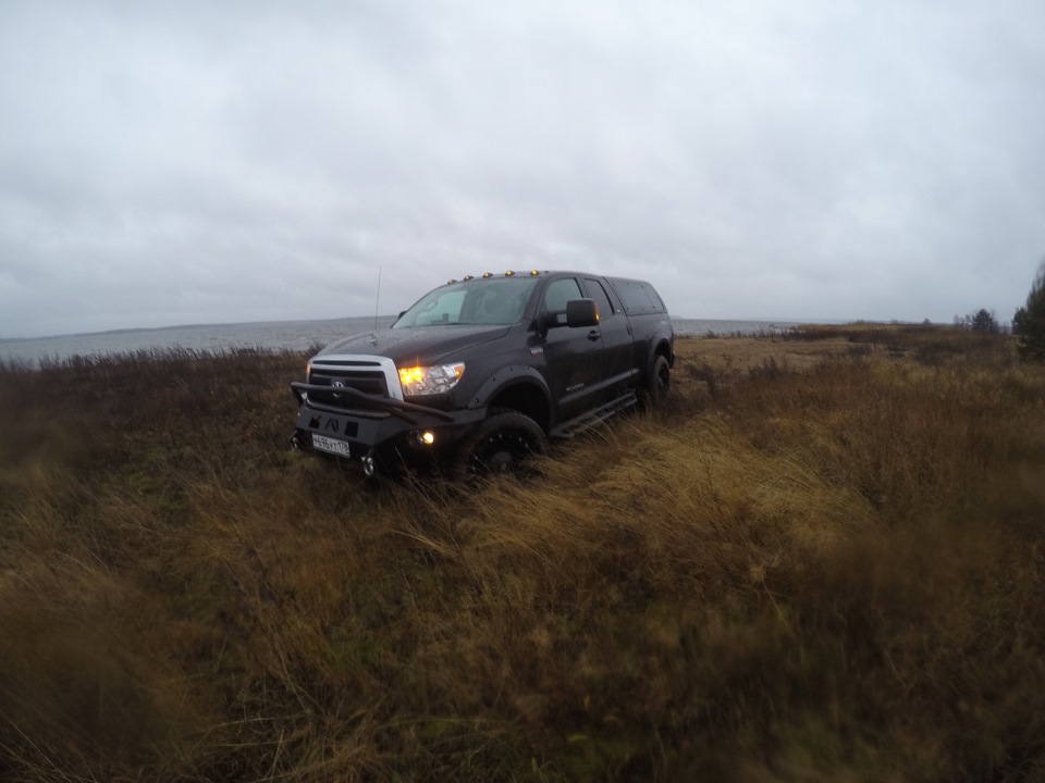 Огни автопоезда — Toyota Tundra (II), 5,7 л, 2012 года | тюнинг | DRIVE2