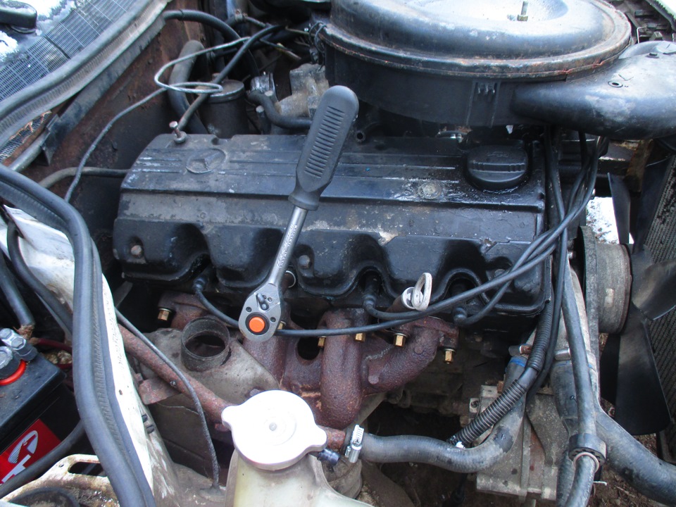 Свечная резьба. — Mercedes-Benz 190 (W201), 2 л, 1985 года | своими ...