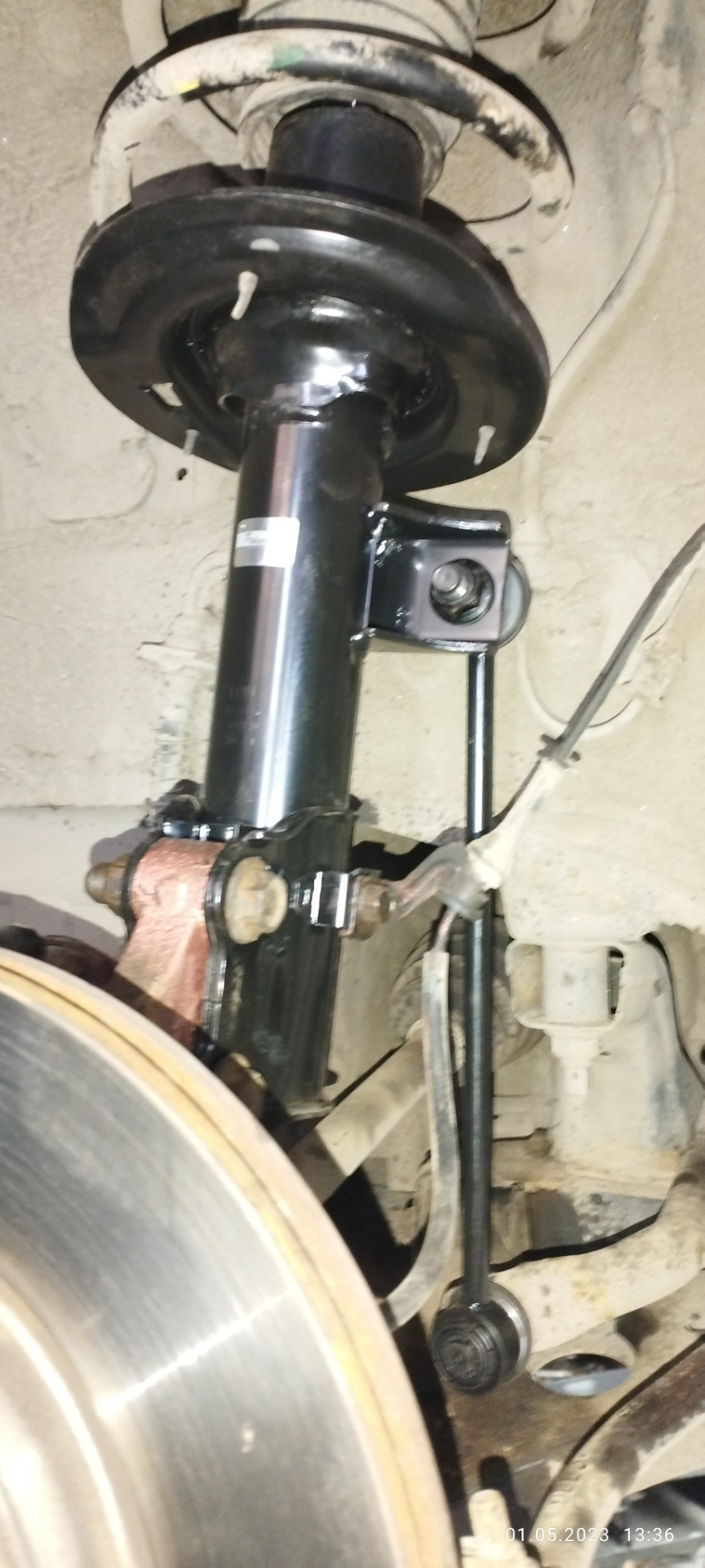 Замена передних стоек, опорного подшипника — KIA Ceed (2G), 1,6 л, 2012 ...