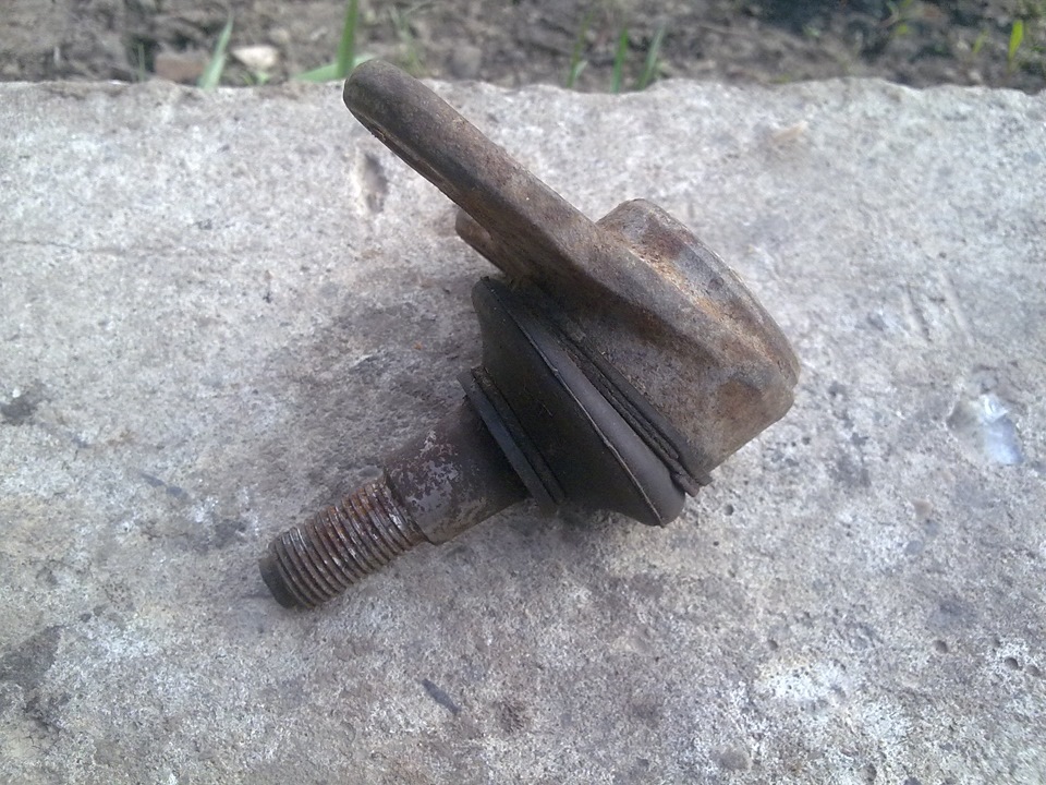 Реставрация шаровых опор — Volvo 340, 1,6 л, 1986 года | своими руками ...