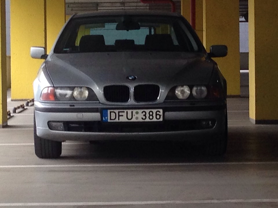 Месяц на литовских номерах — BMW 5 series (E39), 2,8 л, 1996 года ...