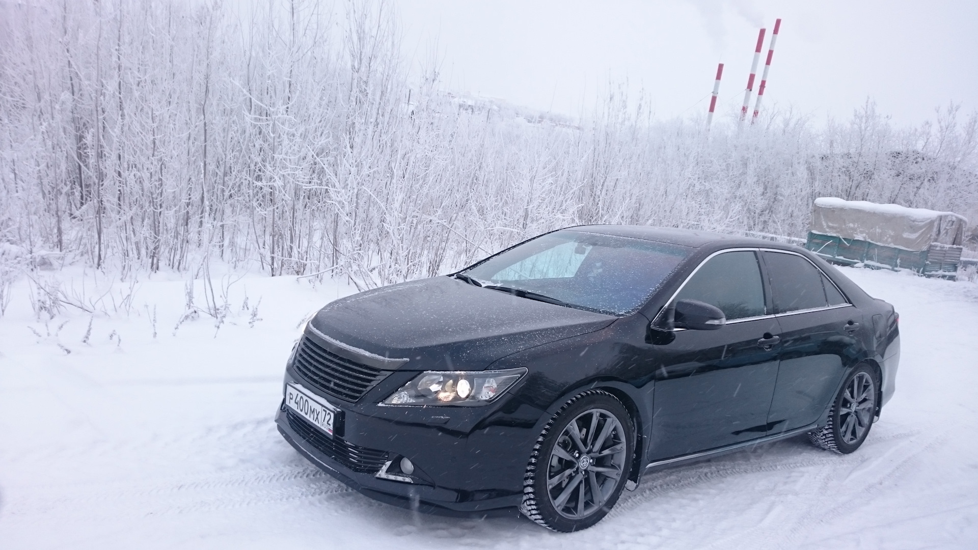 Камри зимой. Тойота Камри 50 черная зимой. Toyota Camry 50 зима. Камри 50 черная зима. Toyota Camry 3.5 зимой.