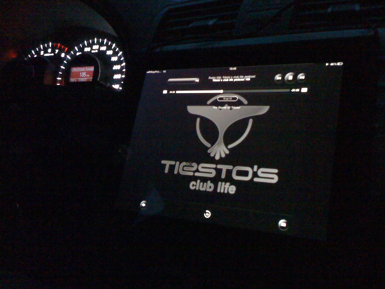 iPad in my Camry II Toyota Camry 24 2006