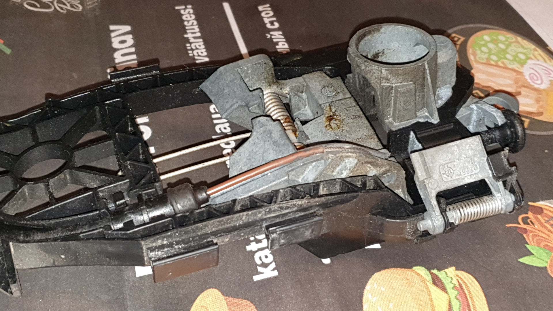 Замерзает замок водительской двери VW Passat B7 (и не только Passat, и ...