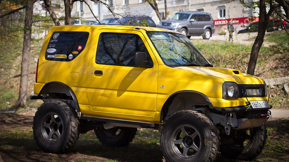 Suzuki Jimny 1 3 2002