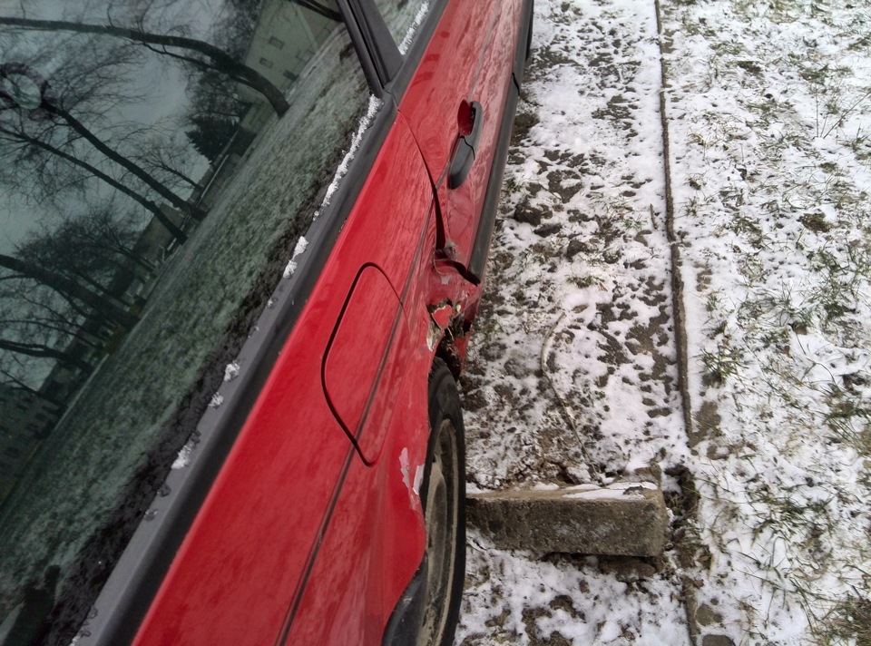 "-Не думал, не гадал, а в 7 утра в меня ударили…(((((" — Volkswagen ...