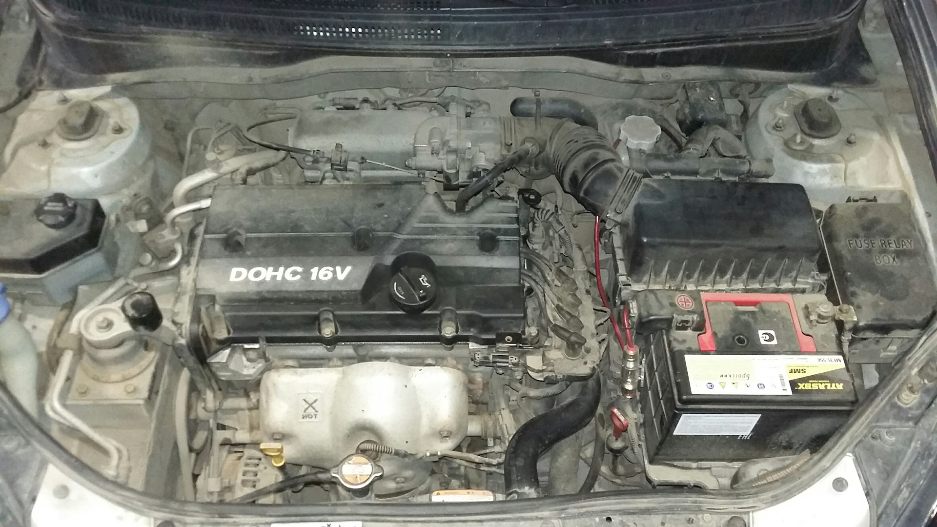 Замена прокладки клапанной крышки и свечных колодцев — KIA Rio 5-door ...