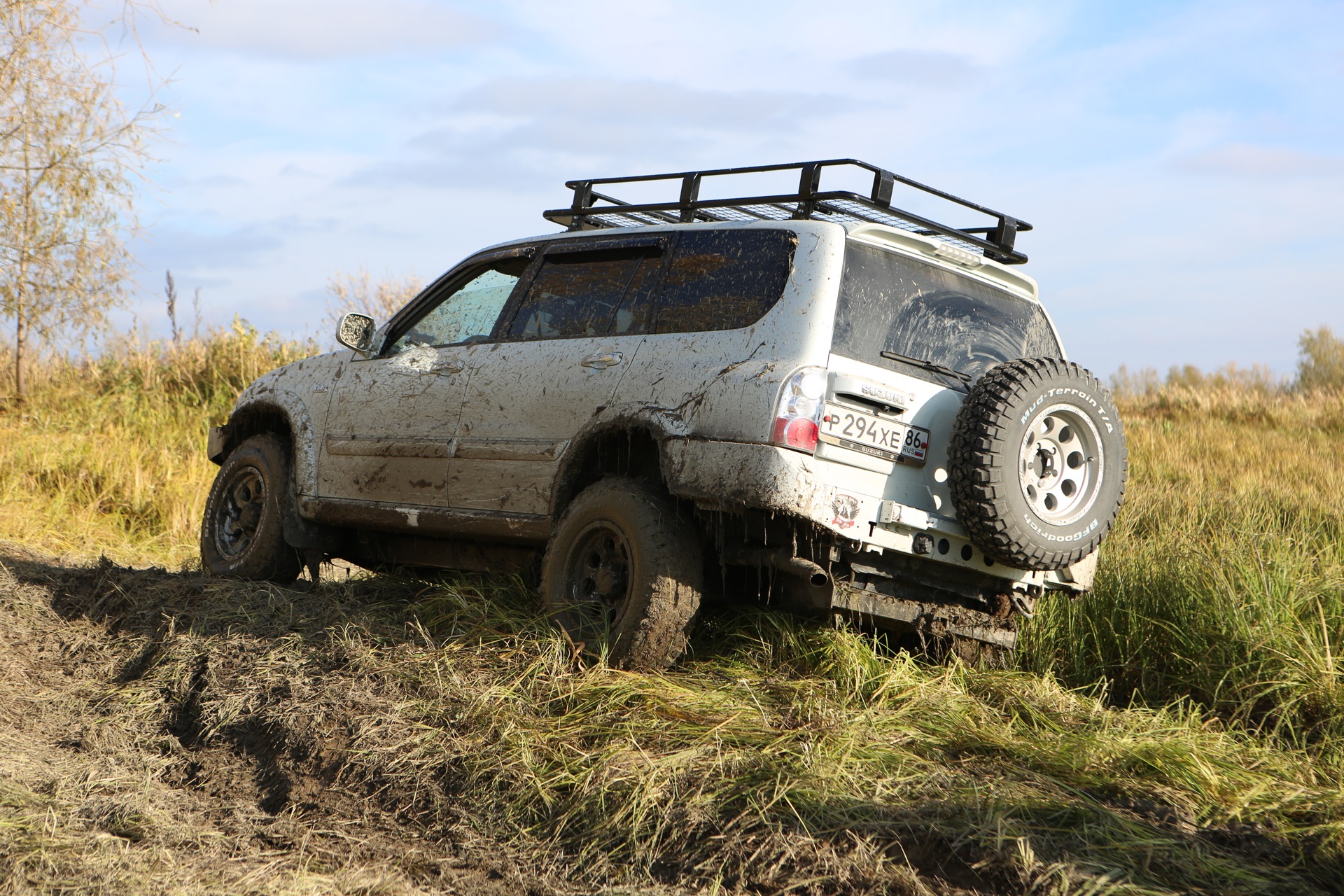 Сузуки витара бездорожье. Гранд Витара экспедиционник. Suzuki Grand Vitara XL-7 бездорожье. Гранд Витара 2.7 оффроуд. Suzuki Grand Vitara 2 экспедиционный багажник.