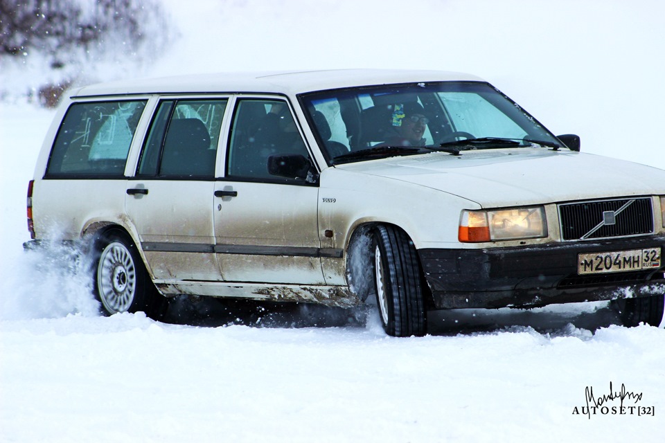 Volvo 32. Volvo 740 Rally. Volvo 740 ралли. Volvo 740 Wagon. Volvo 740 1984.