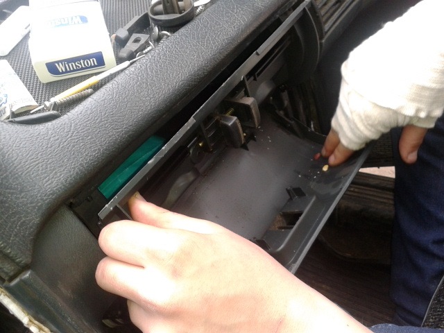 Решил немного проклеить панель — Lada 2115, 1,5 л, 2005 года | своими ...